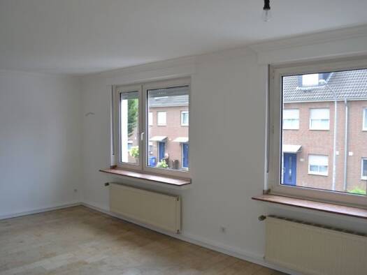 Wohnung zur Miete 570 € 2 Zimmer 67 m² Geschoss -1/3 frei ab sofort Hehner Straße 195 Holt West 41069