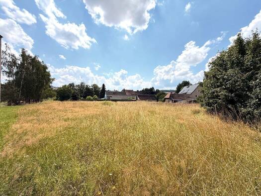 Grundstück zur Versteigerung 17.000 € 7.826 m² Grundstück Burkau 01906