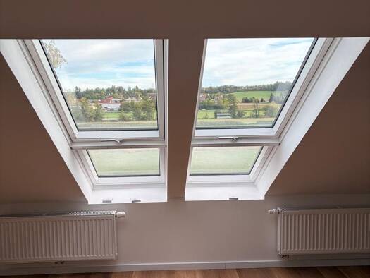Wohnung zur Miete 635 € 2,5 Zimmer 49 m² Geschoss 2/2 frei ab sofort Langenzenn Langenzenn 90579