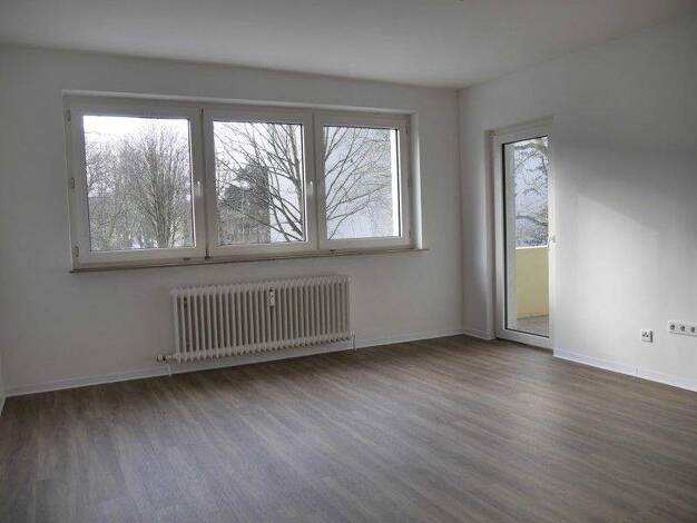 Wohnung zur Miete 759 € 3 Zimmer 69 m² 1. Geschoss frei ab 10.02.2026 John-F.-Kennedy-Str. 1 Großauheim Hanau 63457