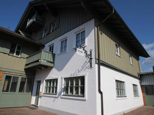 Wohnung zum Kauf 299.000 € 3 Zimmer 99,9 m² Dachgeschoss, 2. Geschoss Geisenhausen Geisenhausen , Niederbay 84144