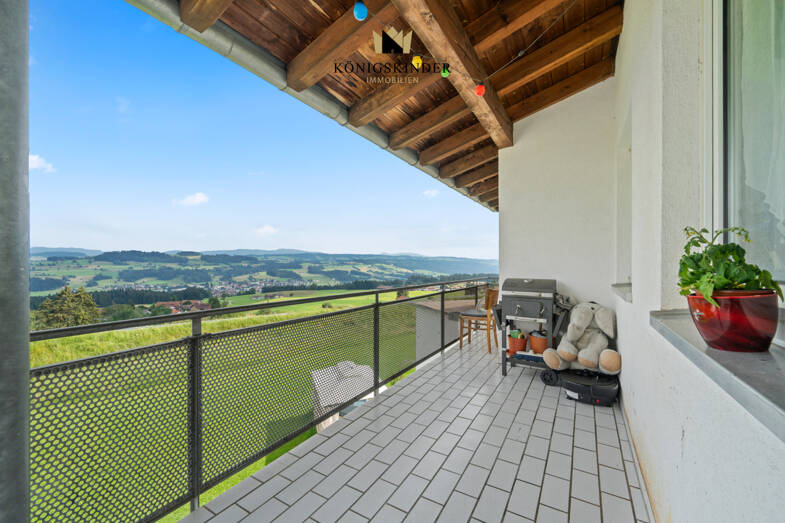 Wohnung zum Kauf 639.000 € 9 Zimmer 211 m² Lindenberg Lindenberg im Allgäu 88161