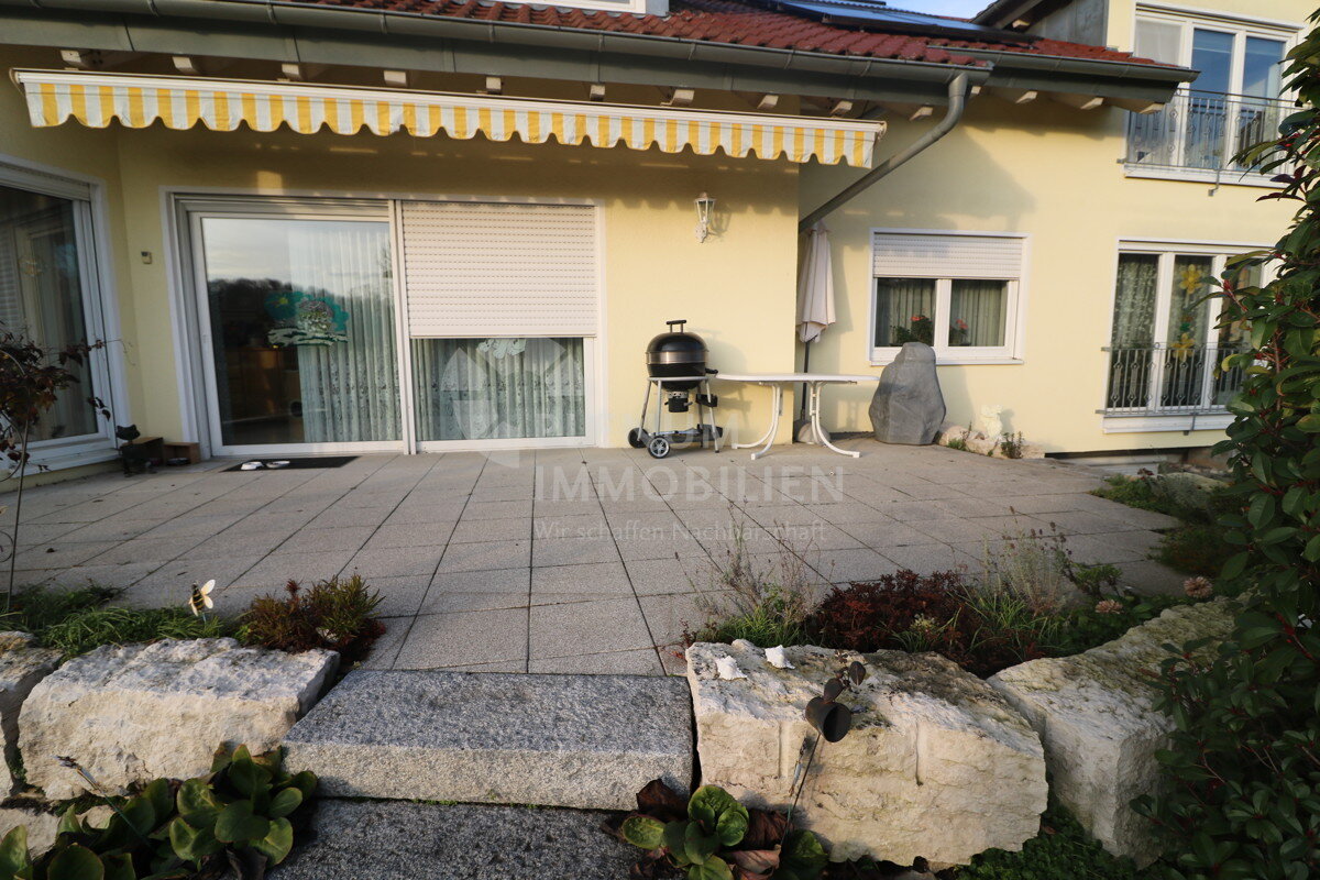 Mehrfamilienhaus zum Kauf 10,5 Zimmer 350 m²<br/>Wohnfläche 570 m²<br/>Grundstück Oedheim Oedheim 74229