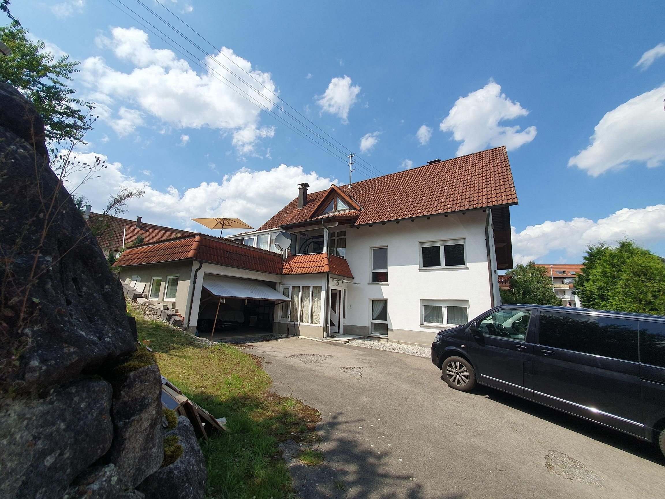 Mehrfamilienhaus zum Kauf 359.000 € 7 Zimmer 210 m²<br/>Wohnfläche 892 m²<br/>Grundstück Beffendorf Oberndorf am Neckar 78727