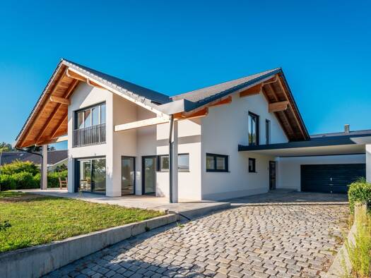 Einfamilienhaus zum Kauf 1.300.000 € 7 Zimmer 290 m² 1.077 m² Grundstück Rotthalmünster Rotthalmünster 94094