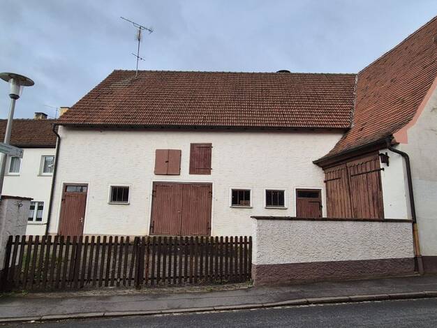 Haus zum Kauf 235.000 € 5 Zimmer 126,1 m² 830 m² Grundstück Retzelfembach Veitsbronn 90587