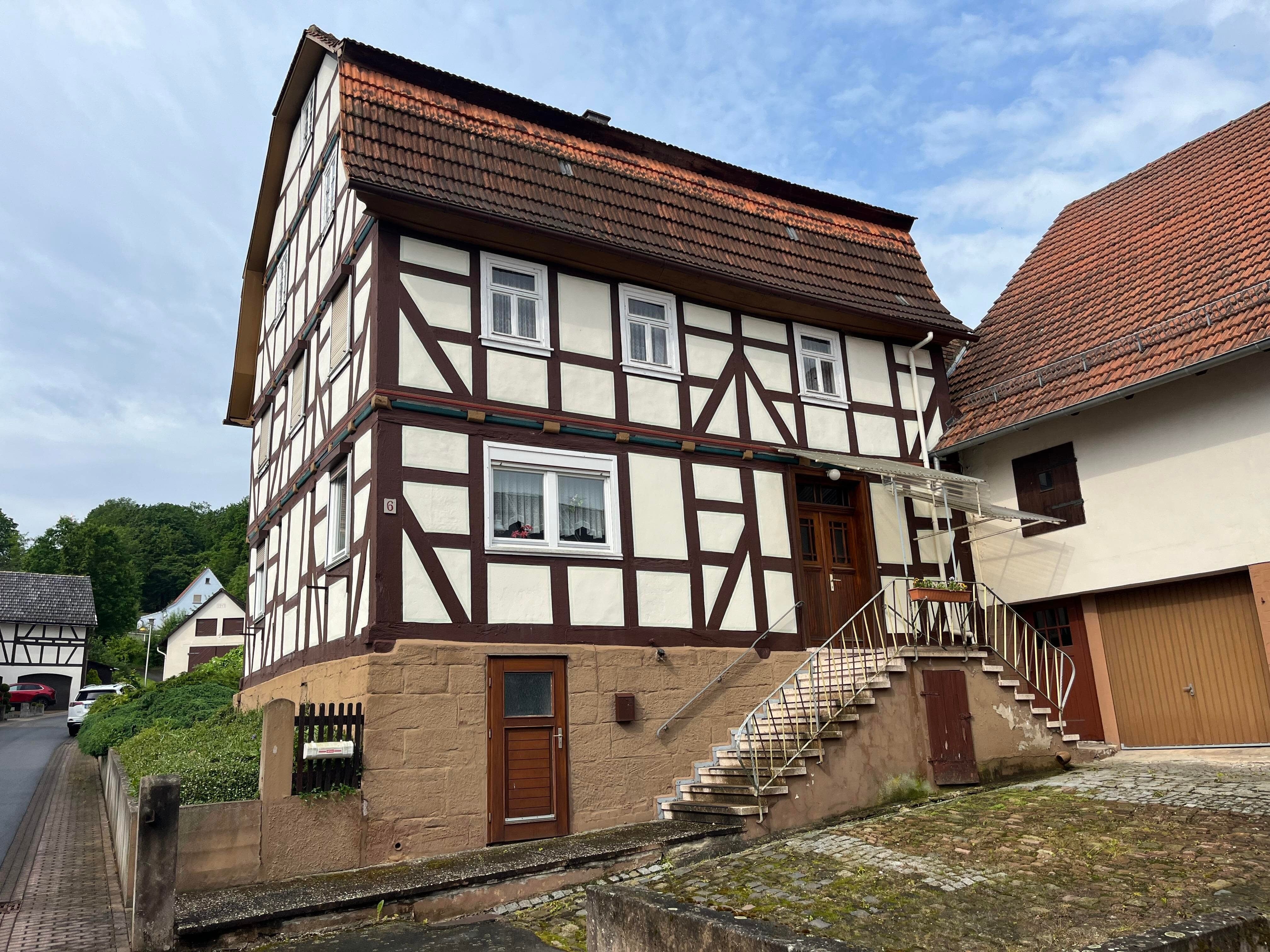 Einfamilienhaus zum Kauf 69.000 € 6 Zimmer 174 m²<br/>Wohnfläche 1.041 m²<br/>Grundstück Hönebach Wildeck 36208