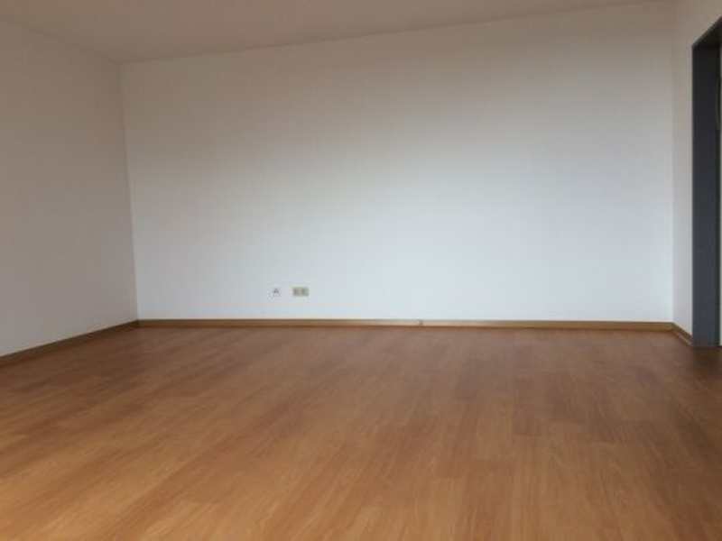 Wohnung zur Miete 700 € 4 Zimmer 119,4 m²<br/>Wohnfläche ab sofort<br/>Verfügbarkeit Kerpstr. Sieglar Troisdorf 53844