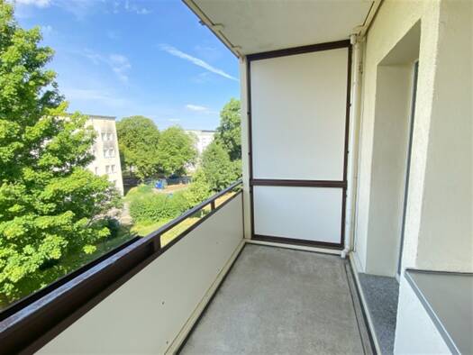 Wohnung zur Miete 301 € 2 Zimmer 50,2 m² 2. Geschoss frei ab 01.10.2026 Steinbeckstraße 35 Stublach Gera 07552
