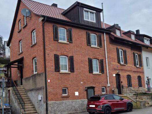 Einfamilienhaus zum Kauf 385.000 € 200 m² 284 m² Grundstück frei ab sofort Ost Sindelfingen 71065