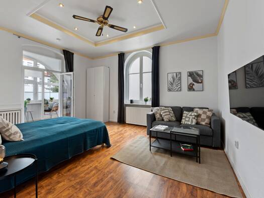 Wohnung zur Miete Wohnen auf Zeit 2.400 € 2 Zimmer 80 m² frei ab sofort Alt-Hohenschönhausen Berlin 13053