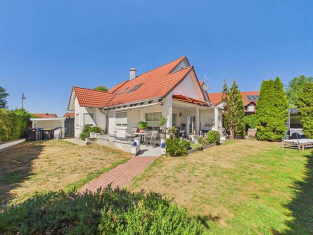 Mehrfamilienhaus zum Kauf 899.900 € 7 Zimmer 167 m² 584 m² Grundstück frei ab sofort Dasing Dasing 86453