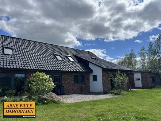 Einfamilienhaus zum Kauf 425.000 € 6 Zimmer 295 m² 11.538 m² Grundstück Neu Brenz Brenz 19306