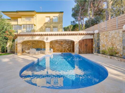 Haus zum Kauf 2.000.000 € 294 m² 759 m² Grundstück Castell-Platja d'Aro 17249