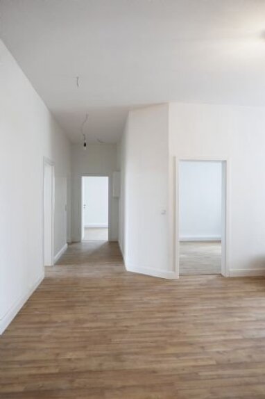 Wohnung zur Miete 800 € 5 Zimmer 145,7 m² 2. Geschoss frei ab sofort Laasener Str. 22 Innenstadt Gera 07545