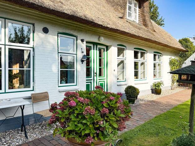 Haus zum Kauf 695.000 € 6 Zimmer 202 m² 1.215 m² Grundstück Hennstedt 25779