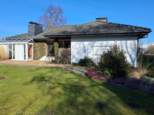 Bungalow zum Kauf 329.000 € 5 Zimmer 131 m² 1.685 m² Grundstück Stapel 25879