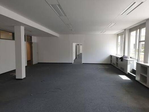 Bürofläche zur Miete 10,31 € 5 Zimmer 320 m² Bürofläche St. Pölten 3100