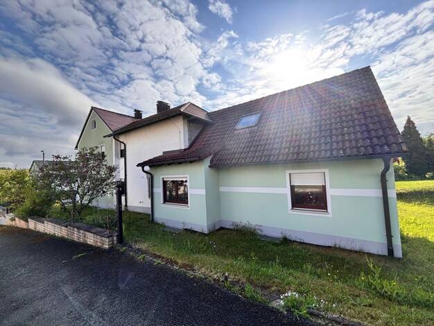 Mehrfamilienhaus zum Kauf 525.000 € 9 Zimmer 246,8 m² 1.024 m² Grundstück Brunn Östliche Außenstadt 90475