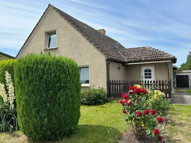 Einfamilienhaus zum Kauf 129.000 € 5 Zimmer 135 m² 2.352 m² Grundstück frei ab sofort Klockow Schönfeld 17291