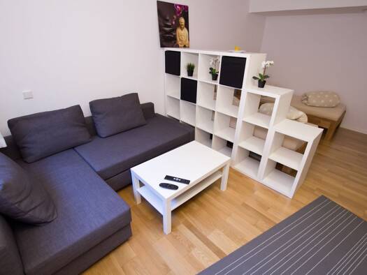 Wohnung zur Miete Wohnen auf Zeit 1.000 € 1,5 Zimmer 50 m² frei ab 01.10.2025 Am Heerdter Hof Heerdt Düsseldorf 40549