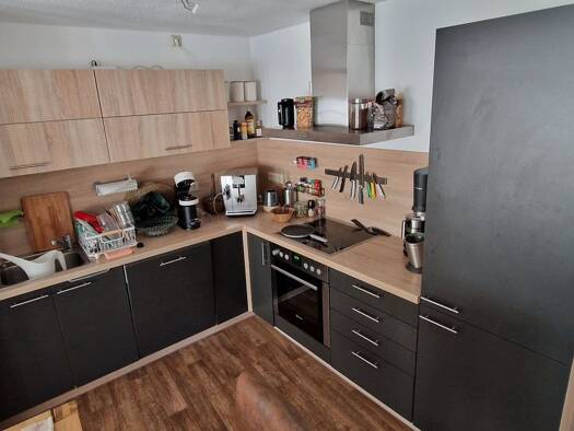 Wohnung zur Miete 700 € 3 Zimmer 108,1 m² Geschoss 2/2 frei ab sofort Markt 8 Waltershausen Waltershausen 99880
