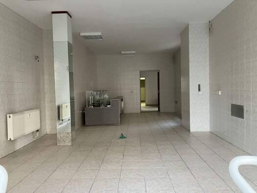 Laden zum Kauf 260.000 € 7 Zimmer 100 m² Verkaufsfläche Westbahnhofstr. 4 Süd Jena 07745