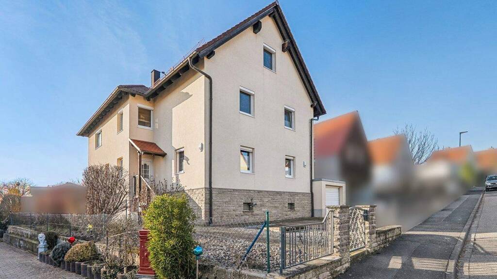 Mehrfamilienhaus zum Kauf 649.000 € 9 Zimmer 245 m² 700 m² Grundstück Waldbüttelbrunn 97297