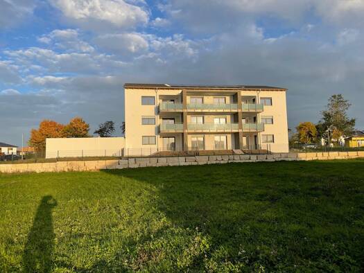 Terrassenwohnung zur Miete 795 € 2 Zimmer 57 m² frei ab 01.10.2026 Deining 92364