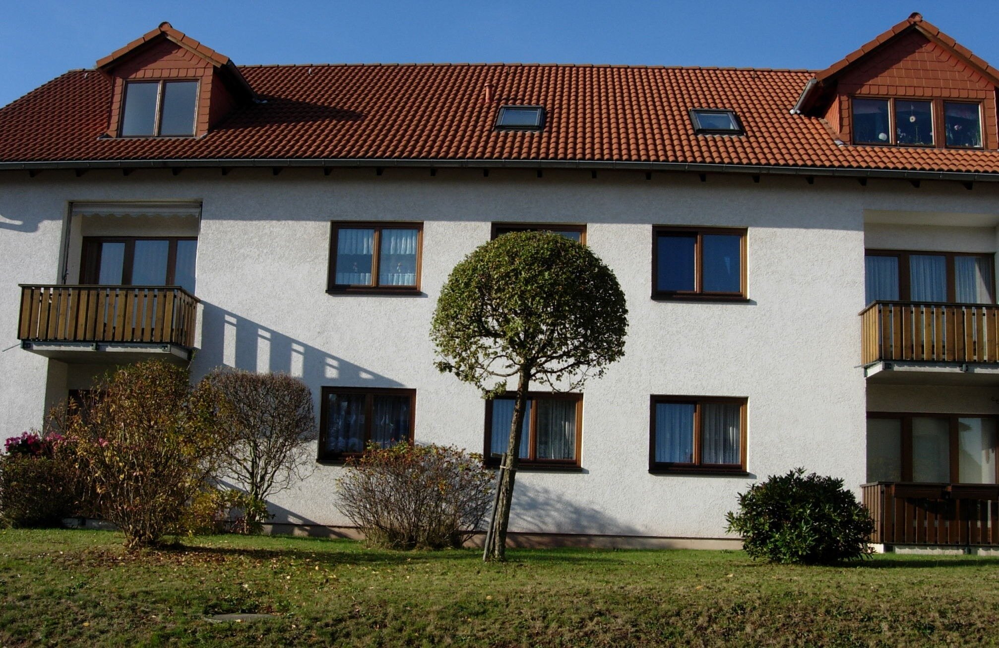 Wohnung zur Miete 445 € 2 Zimmer 70,6 m²<br/>Wohnfläche 1.<br/>Geschoss ab sofort<br/>Verfügbarkeit Michaelisweg 7 Oelsnitz Oelsnitz/Erzgebirge 09376