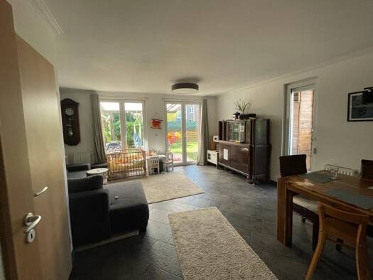 Reihenhaus zur Miete 1.910 € 5 Zimmer 115 m² 178 m² Grundstück frei ab 01.12.2026 Rahlstedt Hamburg 22143