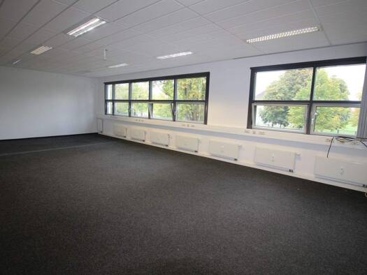 Bürofläche zur Miete provisionsfrei 10,50 € 345 m² Bürofläche Kugelfangtrift 4-12 Vahrenheide Hannover 30179