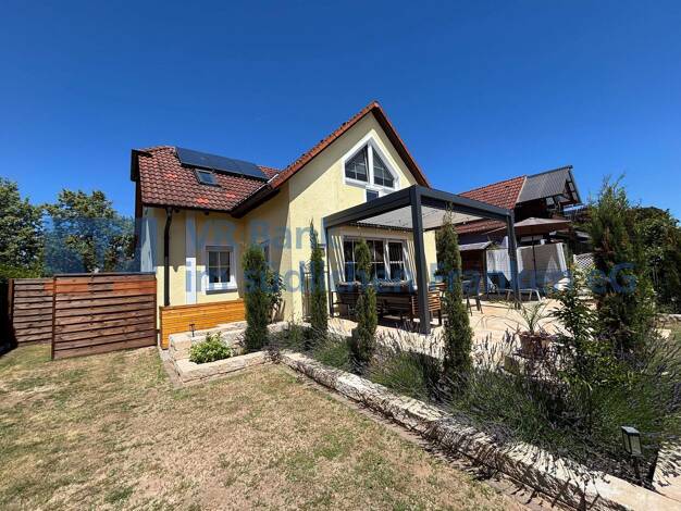 Doppelhaushälfte zum Kauf 385.000 € 4 Zimmer 110 m² 391 m² Grundstück Wassertrüdingen Wassertrüdingen 91717