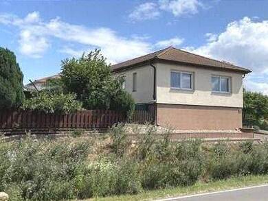 Einfamilienhaus zum Kauf 160.000 € 4 Zimmer 102 m² 581 m² Grundstück frei ab sofort Roßleben Roßleben 06571