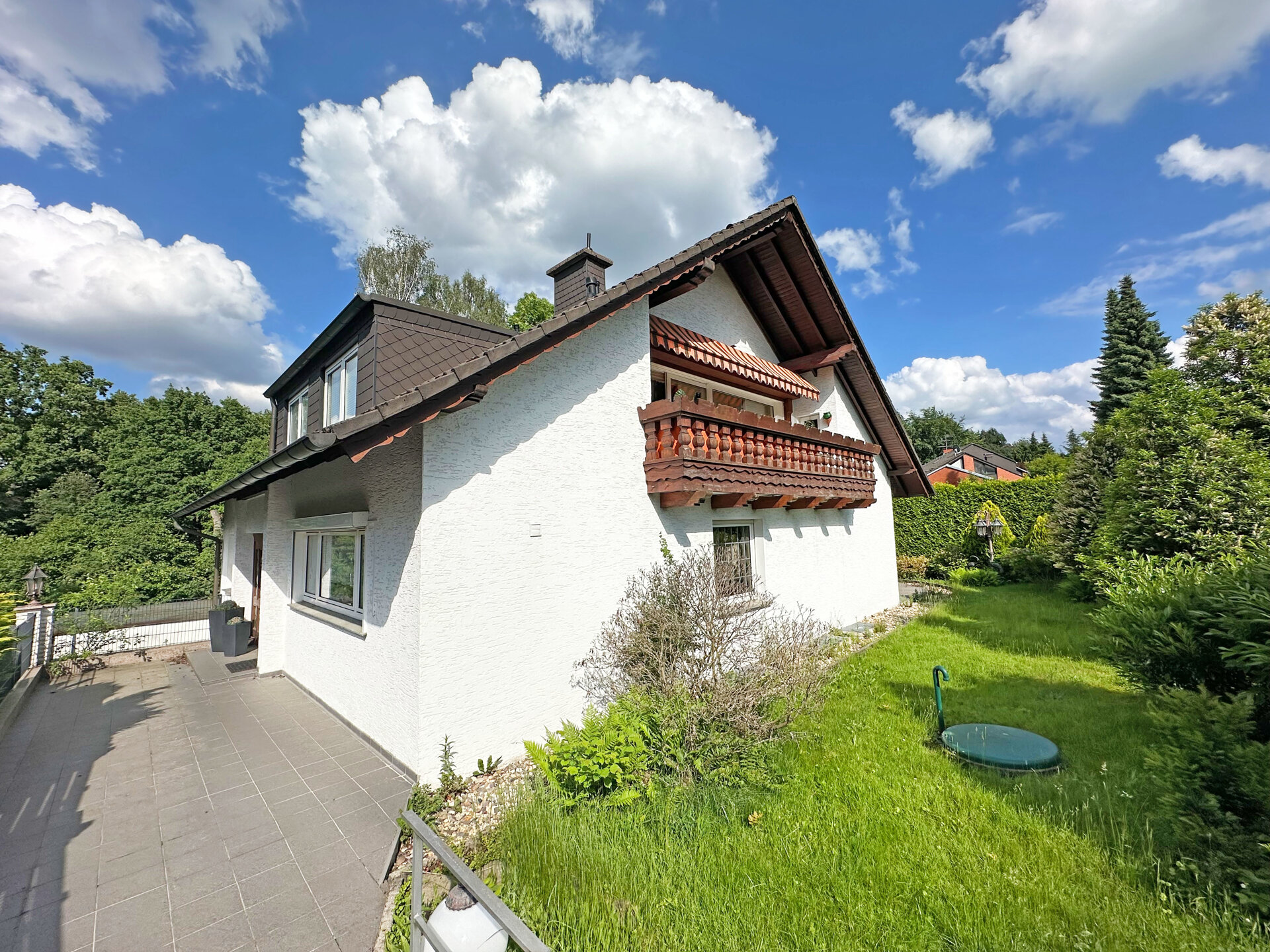 Mehrfamilienhaus zum Kauf 695.000 € 7,5 Zimmer 200 m²<br/>Wohnfläche 684 m²<br/>Grundstück Weitmar - Mark Bochum 44795