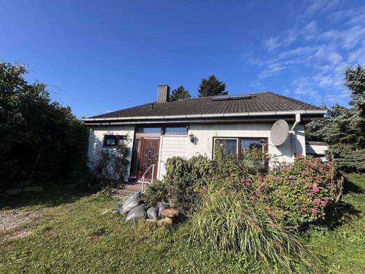 Einfamilienhaus zum Kauf provisionsfrei 249.000 € 5 Zimmer 131,8 m² 736 m² Grundstück Nessendorf Blekendorf 24327