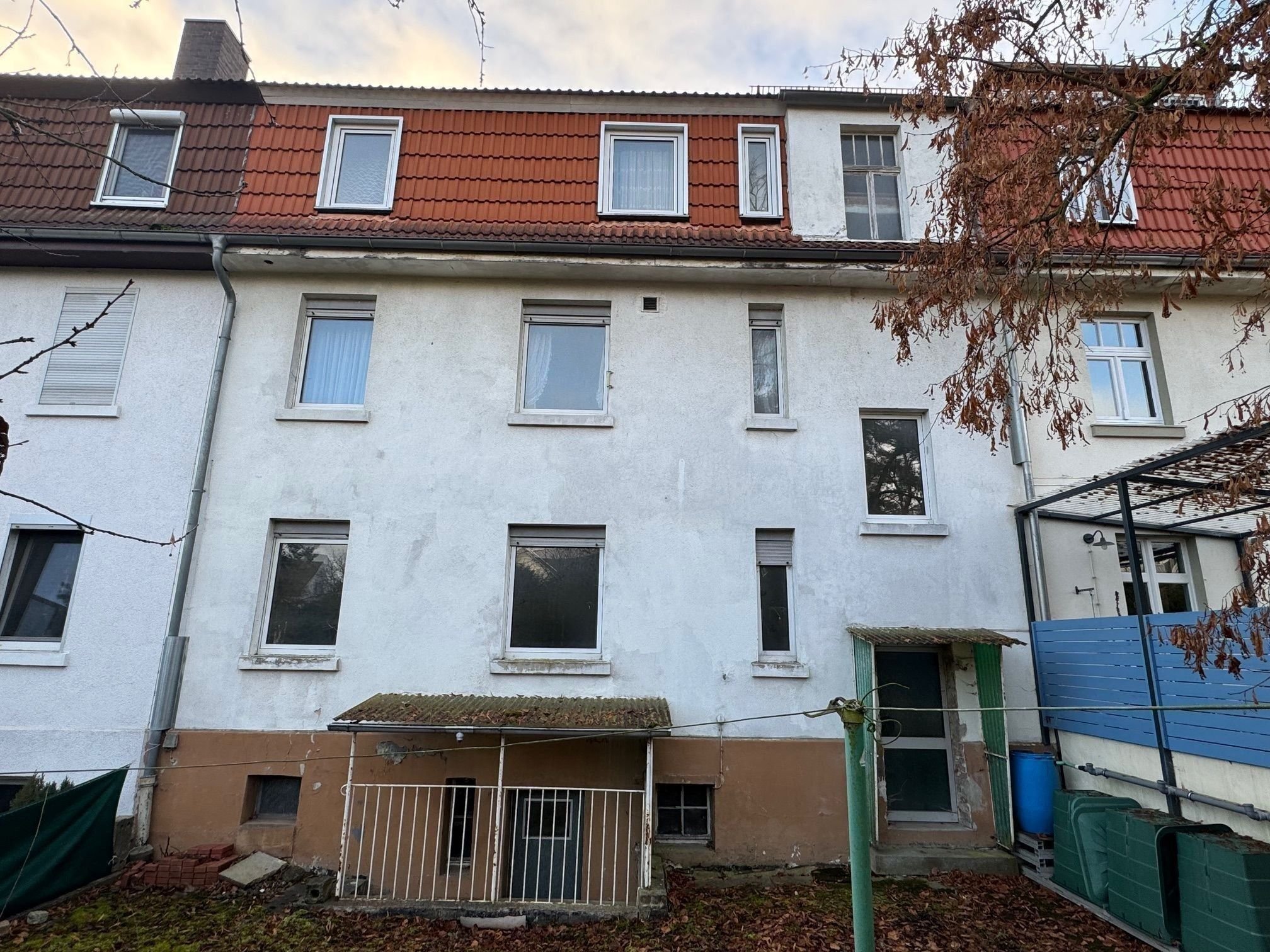 Mehrfamilienhaus zum Kauf 399.000 € 11 Zimmer 264 m²<br/>Wohnfläche 631 m²<br/>Grundstück ab sofort<br/>Verfügbarkeit Harleshausen Kassel 34128