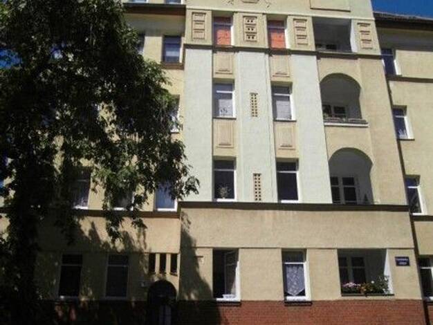 Wohnung zur Miete 561 € 2 Zimmer 62,8 m² frei ab 10.10.2026 Posadowskyanlagen 5 Reudnitz-Thonberg Südost 04317