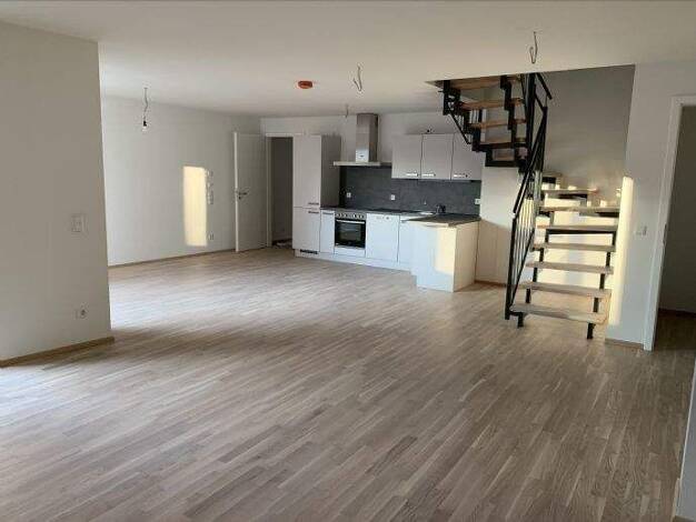 Maisonette zur Miete 1.600 € 4 Zimmer 117,7 m² 3. Geschoss Würzburger Straße 25 Weststadt Fürth 90766