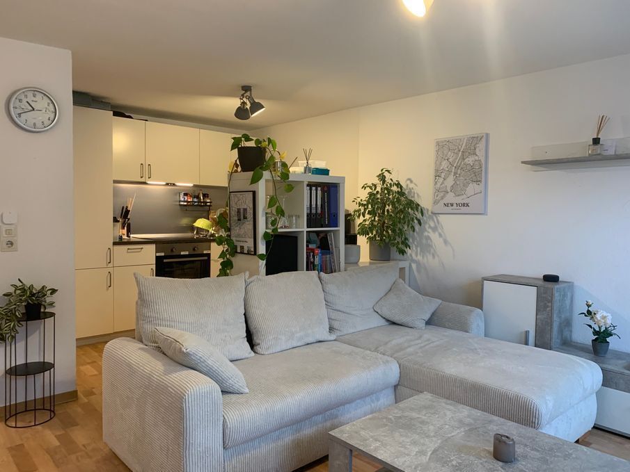 Wohnung zur Miete 395 € 2 Zimmer 42 m²<br/>Wohnfläche 2.<br/>Geschoss 01.02.2025<br/>Verfügbarkeit Kehdinger Str. 14 Innenstadt Stade 21682