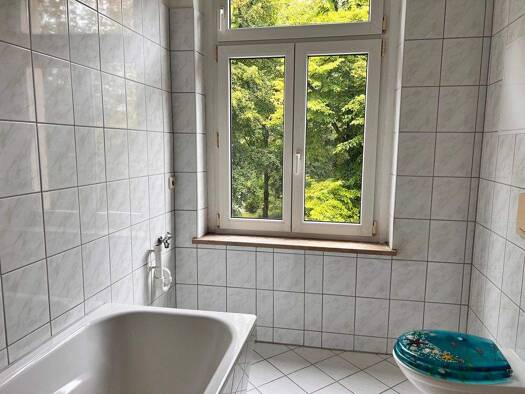 Studio zur Miete 300 € 3 Zimmer 77,7 m² frei ab 01.03.2026 Pestalozzistraße 31 Stadtmitte Plauen 08523