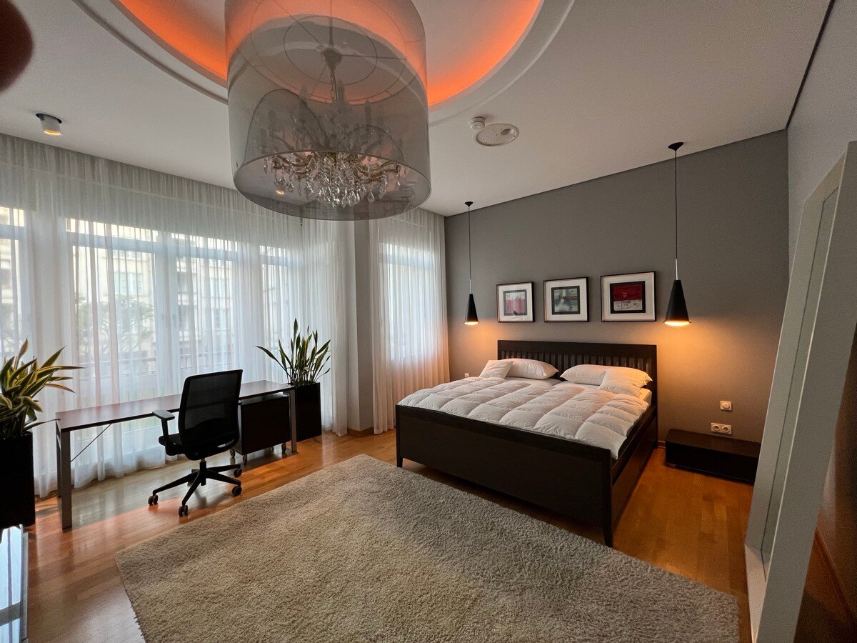 Wohnung zur Miete 2.500 € 2 Zimmer 87 m²<br/>Wohnfläche ab sofort<br/>Verfügbarkeit Tiergarten Berlin 10787