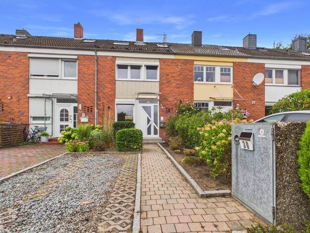 Reihenmittelhaus zum Kauf 385.000 € 5 Zimmer 119,5 m² 397 m² Grundstück Bad Schwartau 23611