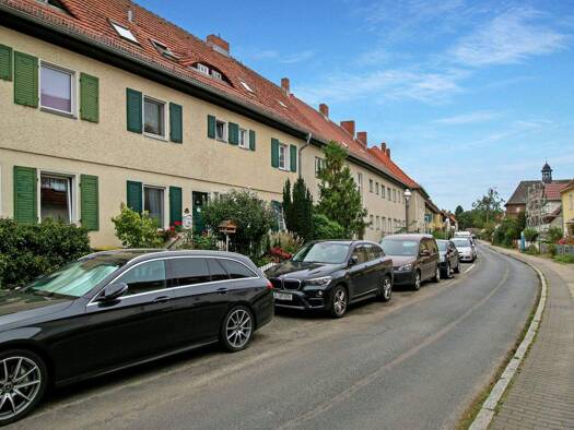 Reihenmittelhaus zum Kauf 350.000 € 3,5 Zimmer 80 m² 143 m² Grundstück Spandau Berlin 13587