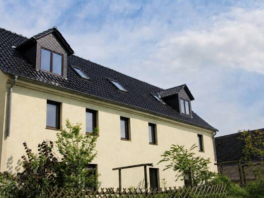 Mehrfamilienhaus zum Kauf 14 Zimmer 315,5 m² 2.640 m² Grundstück Wellerswalde Liebschützberg 04758