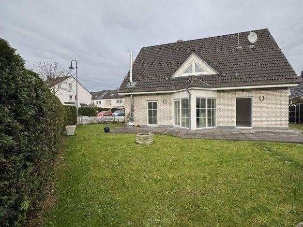 Einfamilienhaus zum Kauf provisionsfrei 490.000 € 6 Zimmer 160 m² 475 m² Grundstück Am Kuhlager 14 Neustadt Neustadt am Rübenberge 31535