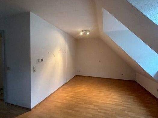 Wohnung zur Miete 450 € 1 Zimmer 51 m² frei ab 01.03.2026 Metzer Straße 56 Alt-Saarbrücken Saarbrücken 66117