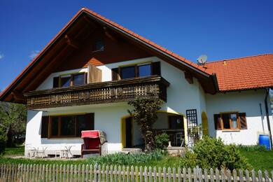 Einfamilienhaus zur Miete 1.350 € 5 Zimmer 170 m² 1.200 m² Grundstück Apfeldorf Apfeldorf 86974