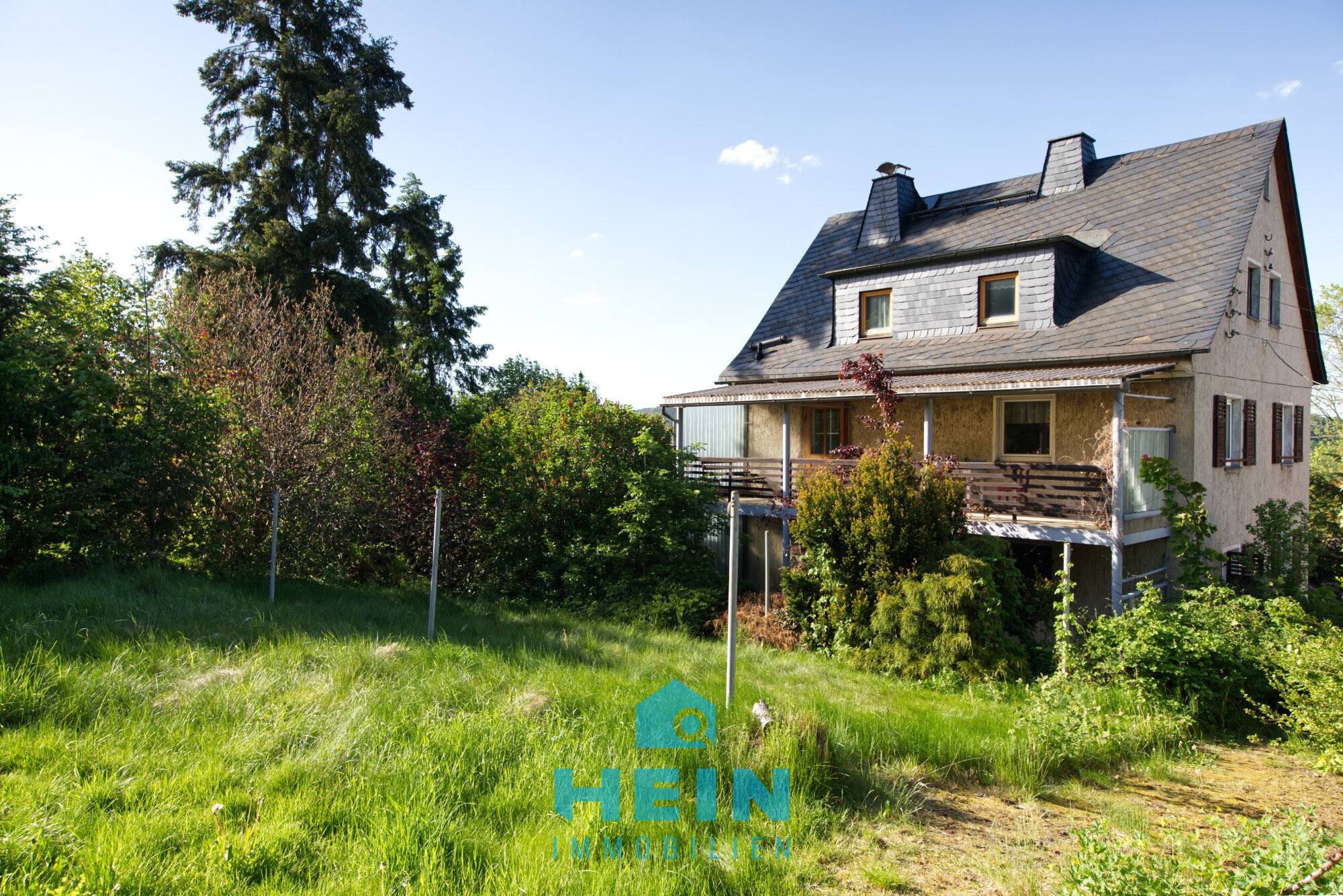 Mehrfamilienhaus zum Kauf 95.500 € 8 Zimmer 206 m²<br/>Wohnfläche 3.286 m²<br/>Grundstück Auer Straße 64 Schlema Aue-Bad Schlema 08280