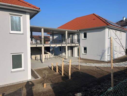 Wohnung zur Miete 1.359 € 3 Zimmer 80 m² EG frei ab 01.12.2025 Dorfstraße Puchheim 82178